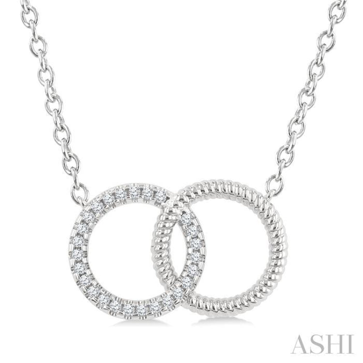 1/10 Ctw Single Cut Diamond Interlocked Circle Fashion Petite Pendant With Chain in 10K White Gold 1/10 Ctw Single Cut Diamond Interlocked Circle Fashion Petite Pendant With Chain in 10K White Gold