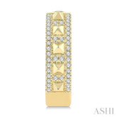 1/4 Ctw Bold Pyramid Accent Round Cut Diamond Fashion Hoop Earring in 10K Yellow Gold