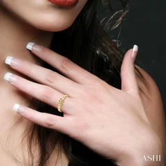 1/10 Ctw Twin Hearts Diamond Ring in 10K Yellow Gold 1/10 Ctw Twin Hearts Diamond Ring in 10K Yellow Gold