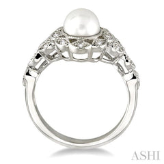 6.5 MM Cultured Pearl and 1/8 Ctw Single Cut Diamond Ring in 10K White Gold 6.5 MM Cultured Pearl and 1/8 Ctw Single Cut Diamond Ring in 10K White Gold