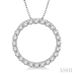 1/2 Ctw Circle of Love Round Cut Diamond Pendant With Chain in 14K White Gold 1/2 Ctw Circle of Love Round Cut Diamond Pendant With Chain in 14K White Gold