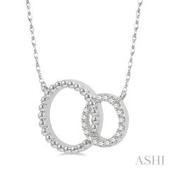 1/10 Ctw Interlocking Twin Circles Single Cut Diamond Pendant With Chain in 10K White Gold 1/10 Ctw Interlocking Twin Circles Single Cut Diamond Pendant With Chain in 10K White Gold