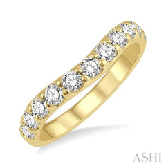 3/4 Ctw Arched Center Round Cut Diamond Wedding Band in 14K Yellow Gold 3/4 Ctw Arched Center Round Cut Diamond Wedding Band in 14K Yellow Gold