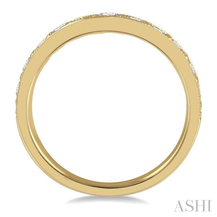 3/4 Ctw Arched Round Cut Diamond Wedding Band in 14K Yellow Gold 3/4 Ctw Arched Round Cut Diamond Wedding Band in 14K Yellow Gold