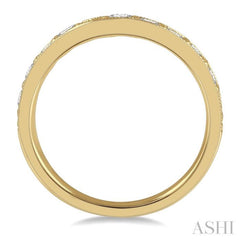 3/4 Ctw Arched Round Cut Diamond Wedding Band in 14K Yellow Gold 3/4 Ctw Arched Round Cut Diamond Wedding Band in 14K Yellow Gold