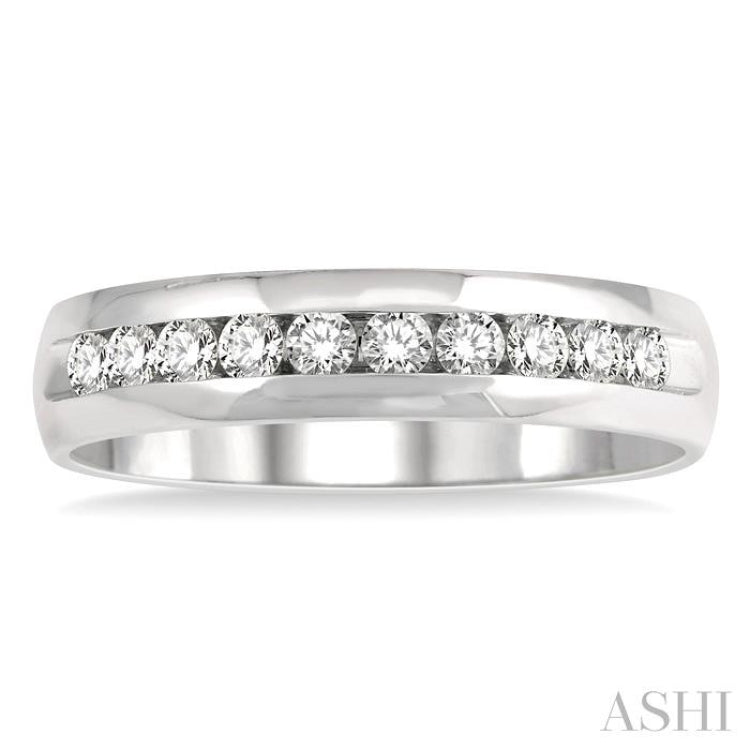 1/2 Ctw Niched Center Round Cut Diamond Men's Wedding Band in 14K White Gold 1/2 Ctw Niched Center Round Cut Diamond Men's Wedding Band in 14K White Gold