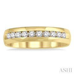1/2 Ctw Niched Center Round Cut Diamond Men's Wedding Band in 14K Yellow Gold 1/2 Ctw Niched Center Round Cut Diamond Men's Wedding Band in 14K Yellow Gold