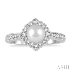 7 MM Cultured Pearl and 1/4 Ctw Round Cut Diamond Halo Ring in 10K White Gold 7 MM Cultured Pearl and 1/4 Ctw Round Cut Diamond Halo Ring in 10K White Gold