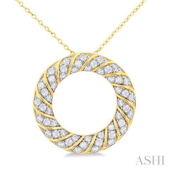 1/2 Ctw Ribbed Swirl Circle Round Cut Diamond Fashion Pendant With Chain in 10K Yellow Gold 1/2 Ctw Ribbed Swirl Circle Round Cut Diamond Fashion Pendant With Chain in 10K Yellow Gold