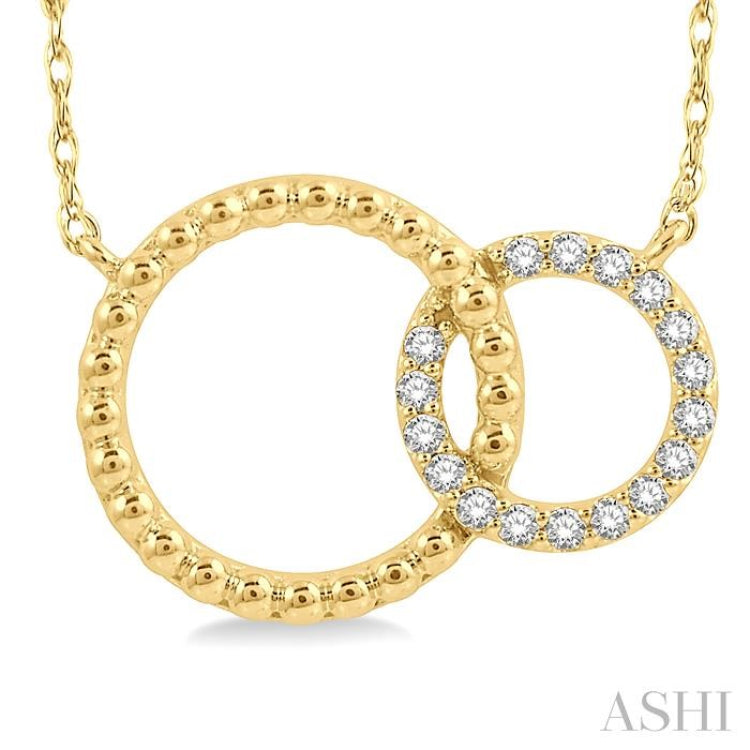 1/10 Ctw Interlocking Twin Circles Single Cut Diamond Pendant With Chain in 10K Yellow Gold 1/10 Ctw Interlocking Twin Circles Single Cut Diamond Pendant With Chain in 10K Yellow Gold