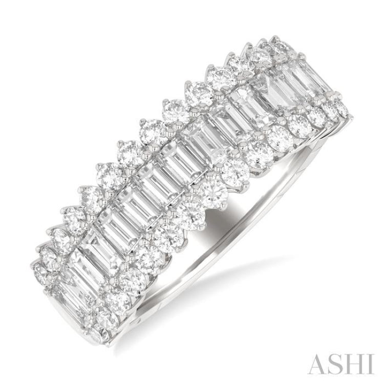 1 1/2 ctw Wide Baguette and Round Cut Diamond Fashion Band in 14K White Gold