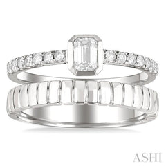 1/2 Ctw Split Twin Row Bezel Set Emerald and Round Cut Diamond Fashion Ring in 14K White Gold