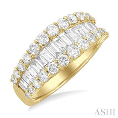 1 5/8 Ctw Baguette and Round Cut Diamond Fashion Band in 14K Yellow Gold