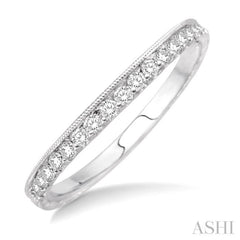 1/4 Ctw Round Cut Diamond Wedding Band in 14K White Gold