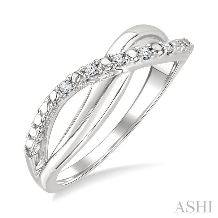 1/20 Ctw Split Criss Cross Round Cut Diamond Fashion Ring in Sterling Silver