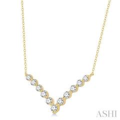 3/4 Ctw Round Cut Diamond Chevron Necklace in 14K Yellow Gold