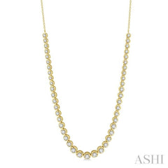 3 Ctw Round Cut Diamond Illusion Necklace in 10K Yellow Gold