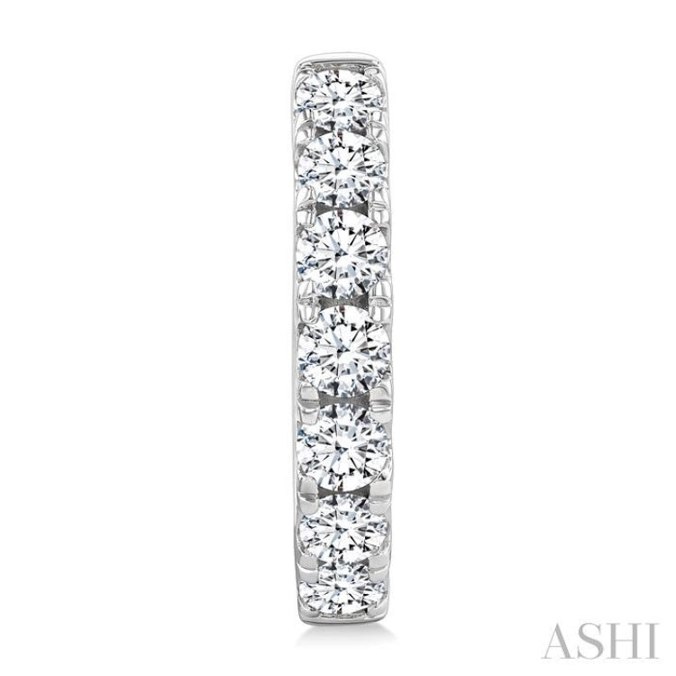 1 1/2 Ctw Round Cut Diamond Hoop Earrings in 14K White gold