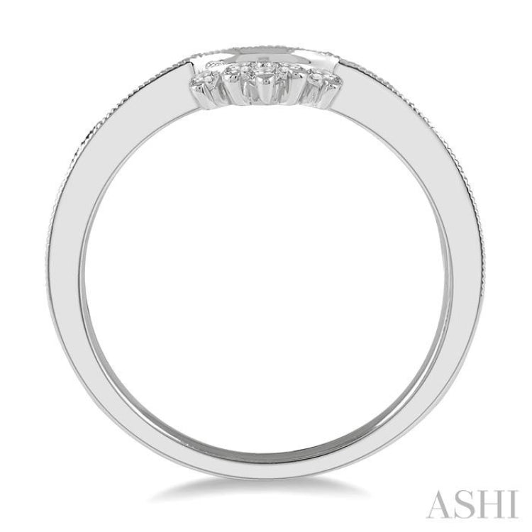 1/5 Ctw Crown Arch Round Cut Diamond Wedding Band in 14K White Gold