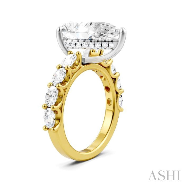 1 1/3 Ctw Pear Shape Oval and Round Cut Diamond Semi-Mount Engagement Ring in 14K Yellow and White Gold