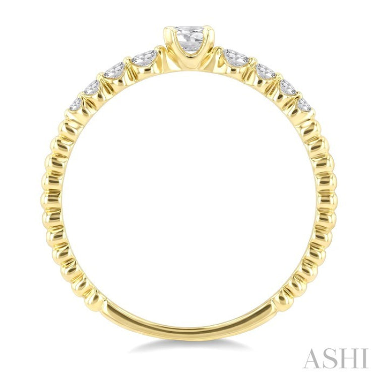 1/4 Ctw Bead Texture Shank Graduated Round CutDiamond Stackable Fashion Ring in 14K Yellow Gold
