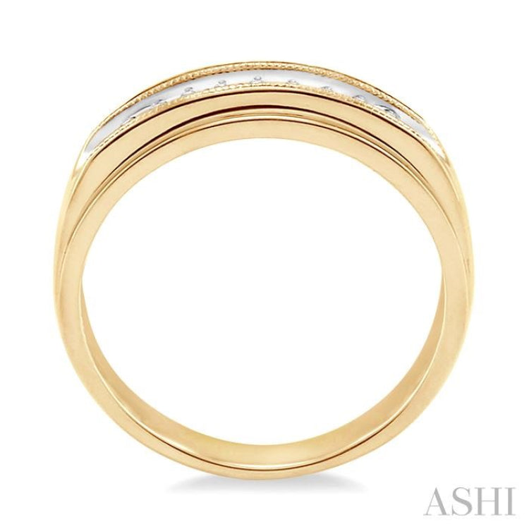 1/8 ctw Round Cut Diamond Men's Ring in 14K Yellow Gold