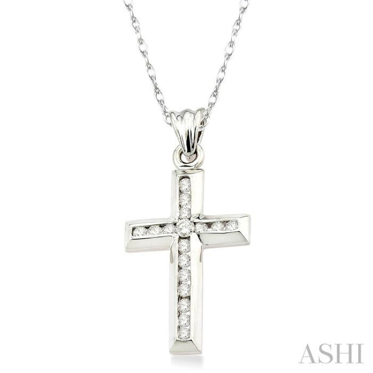 1/4 ctw Round Cut Diamond Cross Pendant in 10K White Gold with Chain