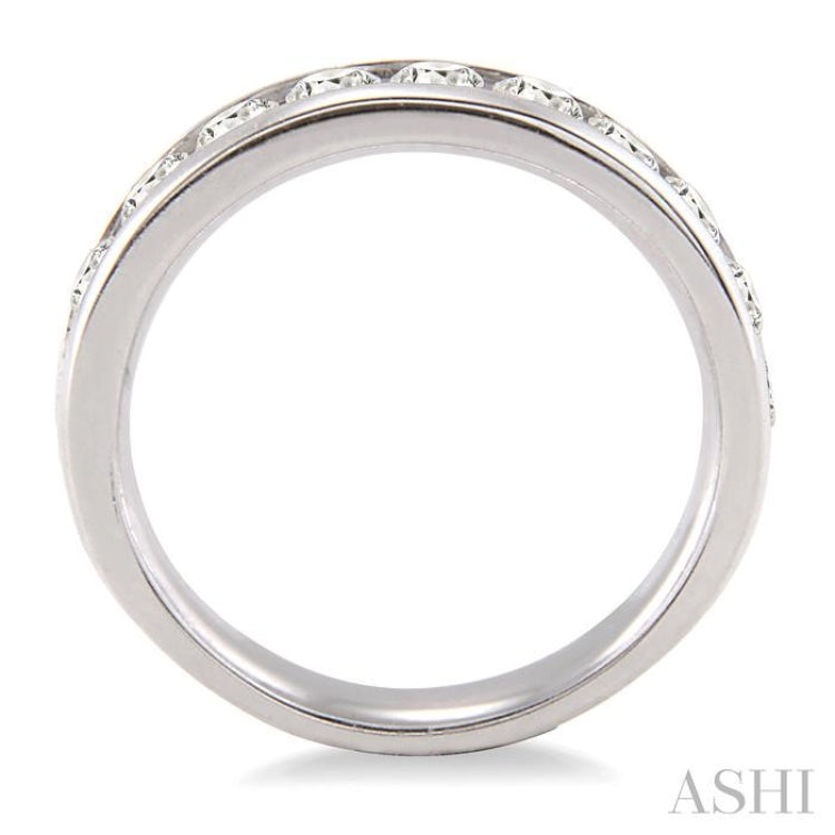 1 ctw Round Cut Diamond Wedding Band in 14K White Gold