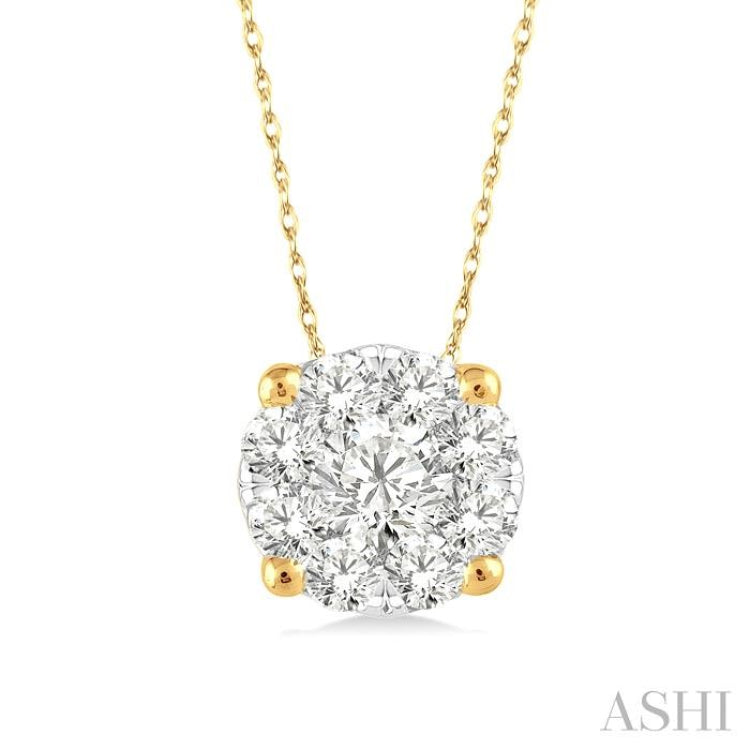 1/8 ctw Lovebright Round Cut Diamond Pendant in 14K Yellow Gold with Chain