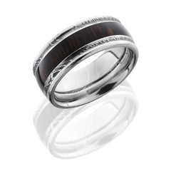Damascus Steel 9 mm domed band with rounded edges and a beautiful wenge wood inlay.