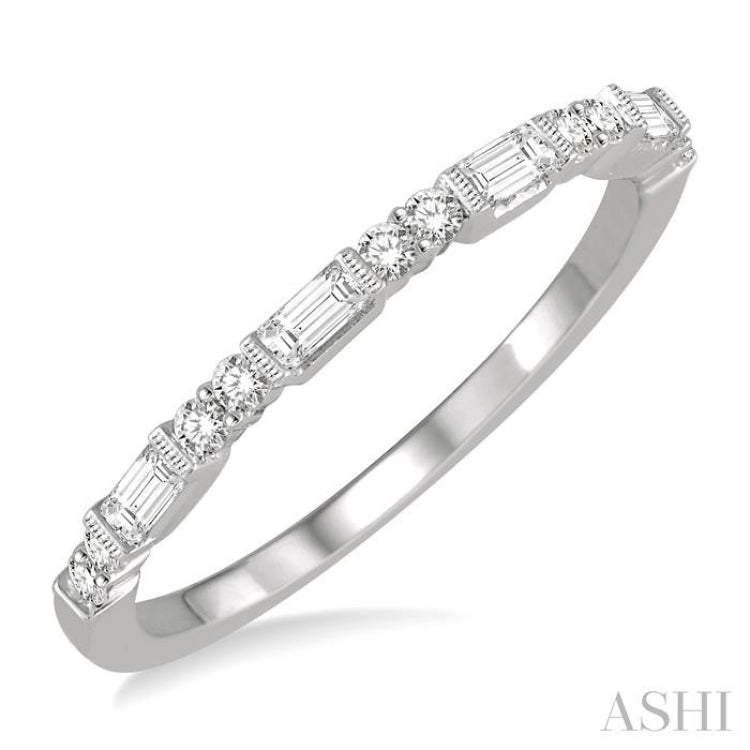 1/3 Ctw Baguette and Round Cut Diamond Wedding Band in 14K White Gold