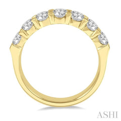 2 Ctw 7 Stone Round Cut Diamond Wedding Band in 14K Yellow Gold