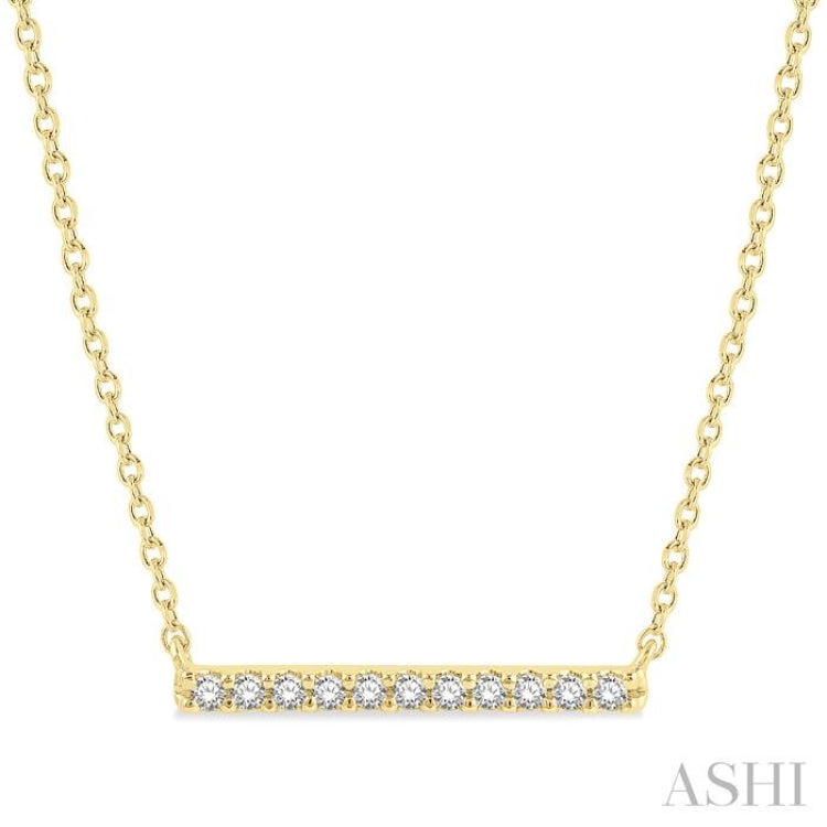 1/8 Ctw Bar Round Cut Diamond Petite Necklace in 10K Yellow Gold