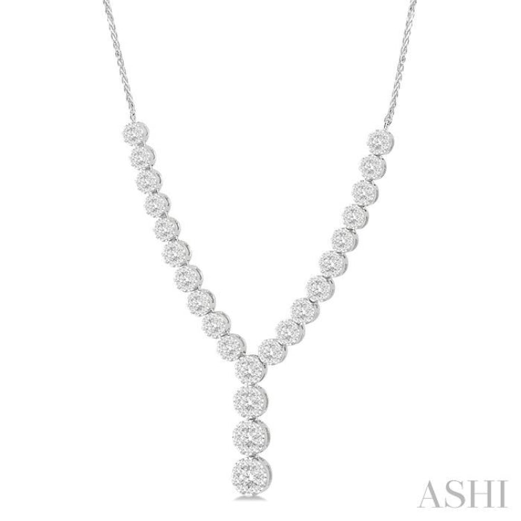 2 1/4 Ctw Lovebright Round Cut Diamond Necklace in 14K White Gold
