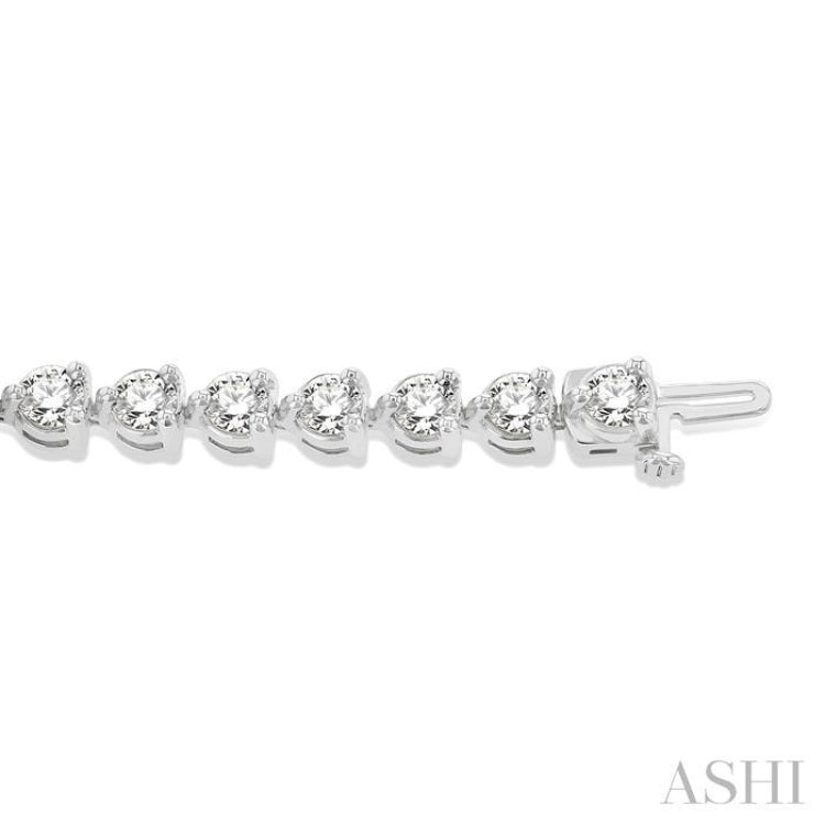 9 Ctw 3 Prong Round Cut Diamond Tennis Bracelet in 14K White Gold