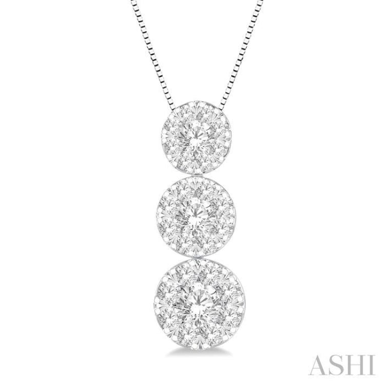 1 Ctw Lovebright 3 stone Essential Round Cut Diamond Pendant with Chain in 14K White Gold