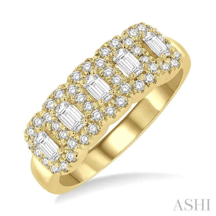 1 ctw Octagonal Shape 5 Stone Emerald & Round Cut Diamond Halo Wedding Band in 14K Yellow Gold