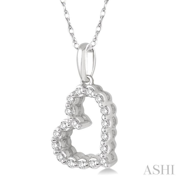1/10 ctw Round Cut Diamond Heart Pendant in 14K White Gold with Chain