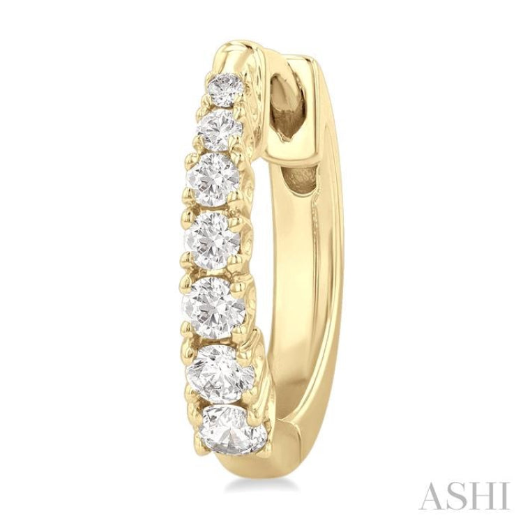 1/4 ctw Graduated Round Cut Diamond Fashion Huggies in 14K Yellow Gold