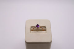JB 10 kr oval amethyst & 0.08 ctw dia ring JB 34-62088
