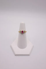 10k yellow gold and pink topaz ring